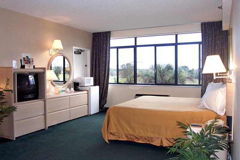 Quality Inn And Suites Golf Resort Naples Bilik gambar
