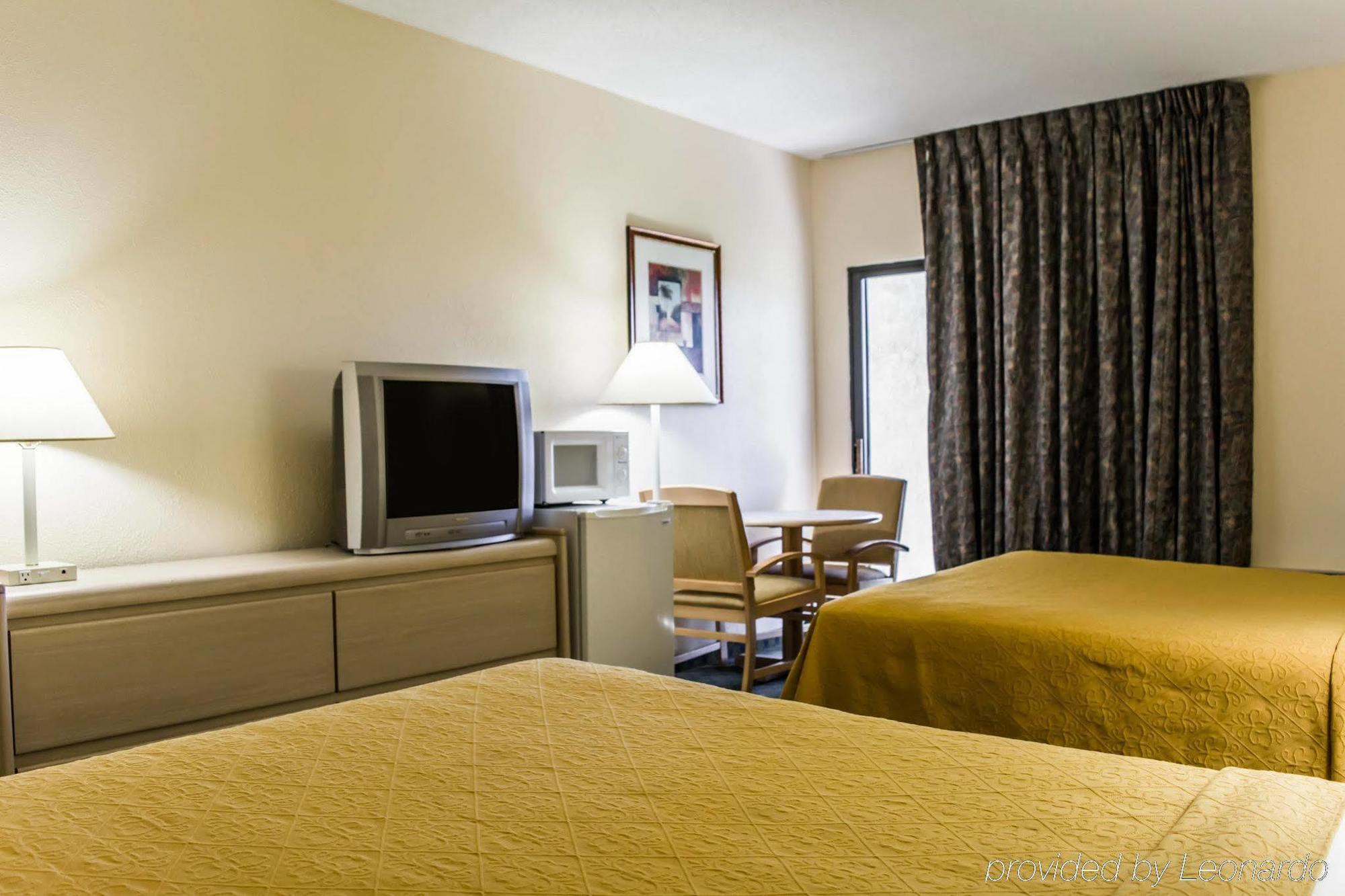 Quality Inn And Suites Golf Resort Naples Luaran gambar