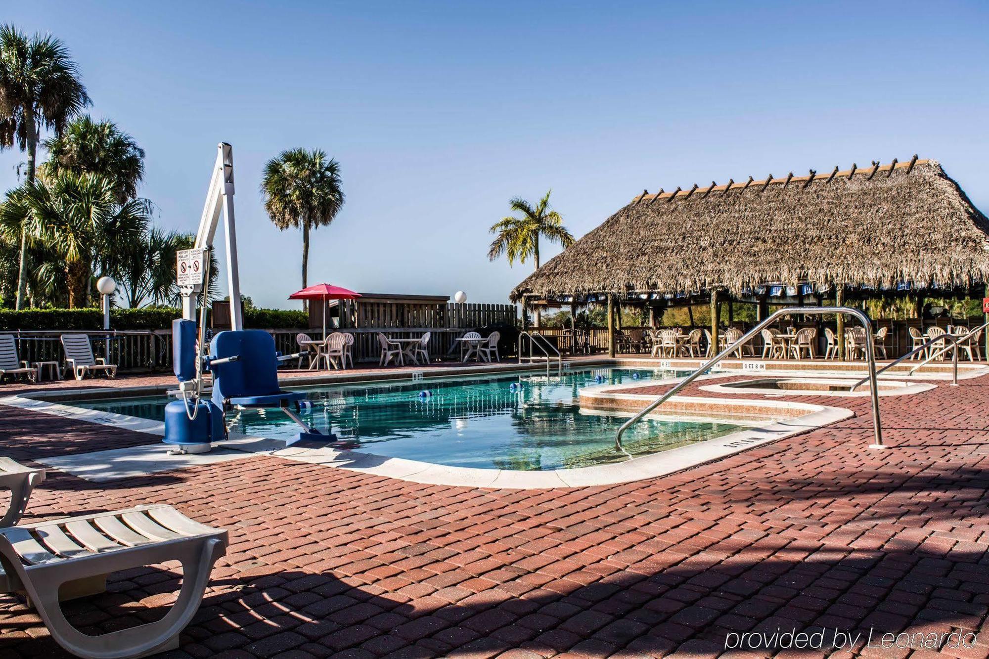 Quality Inn And Suites Golf Resort Naples Luaran gambar