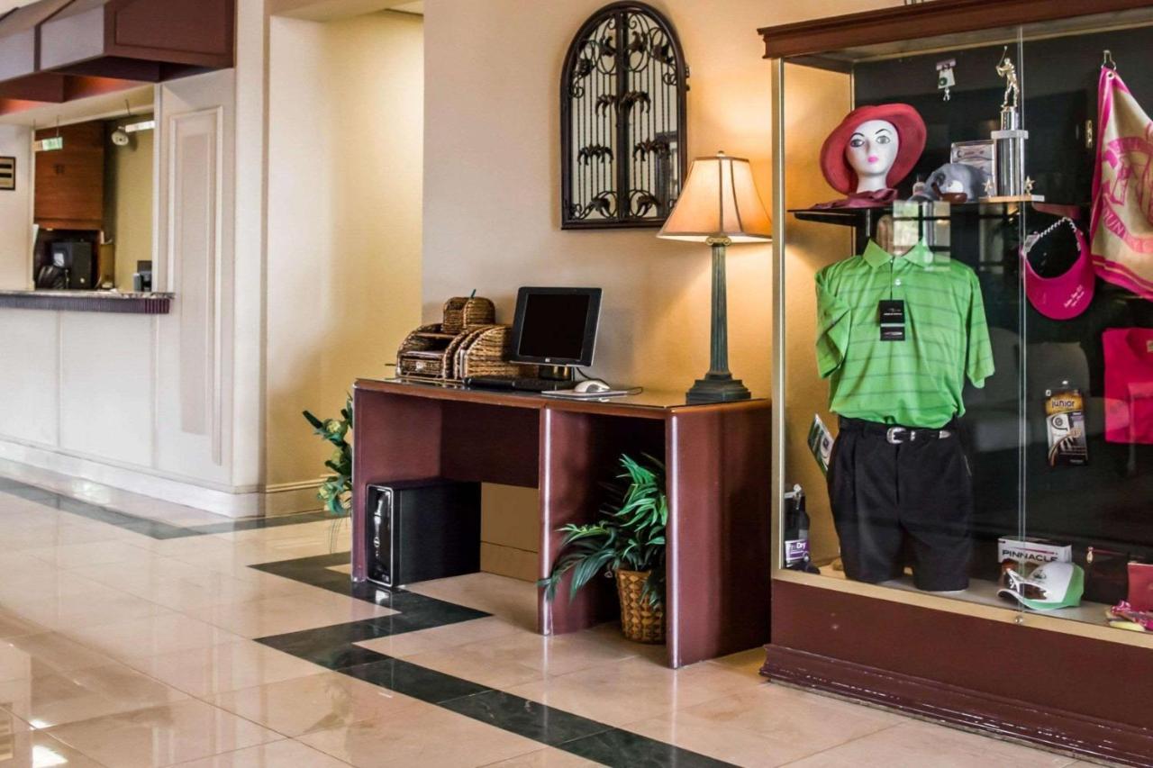 Quality Inn And Suites Golf Resort Naples Luaran gambar